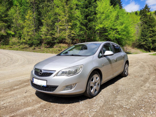 Opel Astra J 1.7 CDTI Diesel 2011